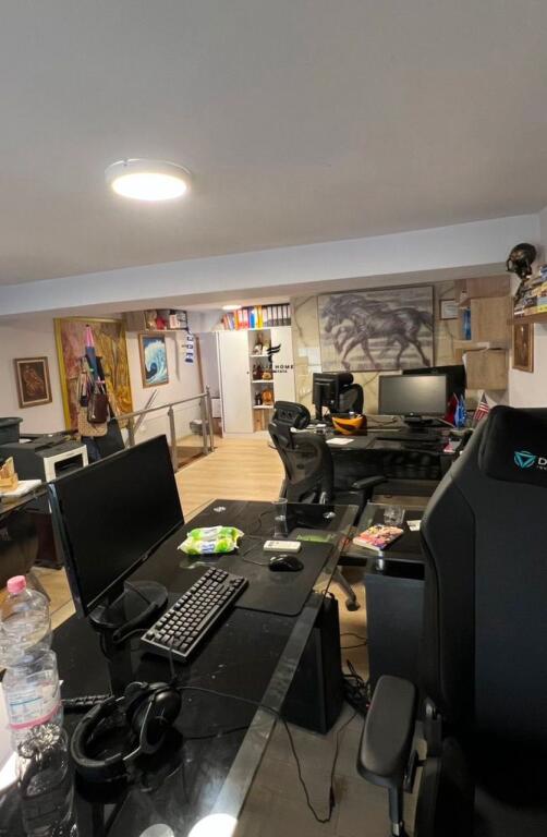 ZYRE ME QERA 55 M2 VASIL SHANTO 80.000 LEKE