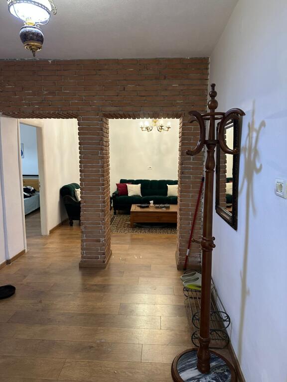 Jepet me qera apartament 1+1