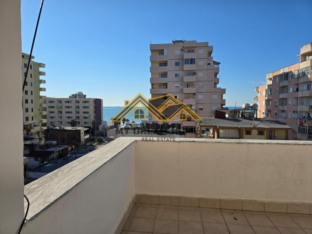 JEPET ME QERA APARTAMENT 2+1 NE PLAZH RROTA KUQE