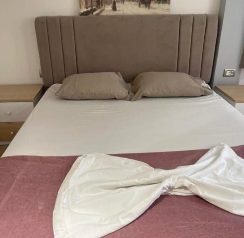 Appartamento 1+1+1 Balcone In Affitto