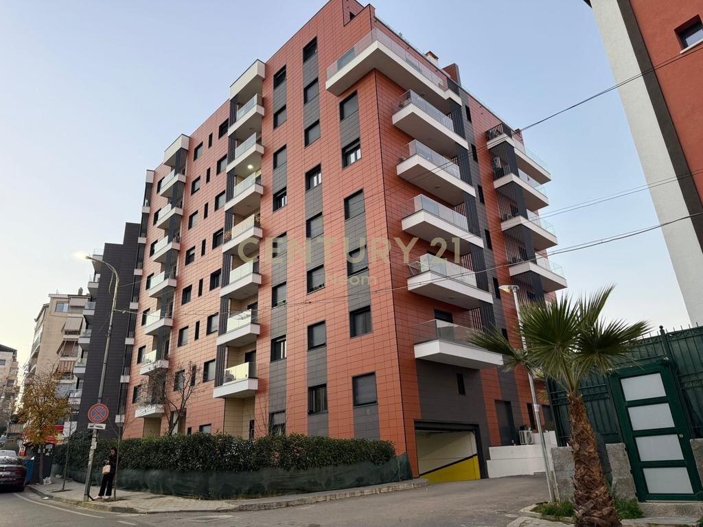 Apartment 2+1 for sale at Kodra e Diellit