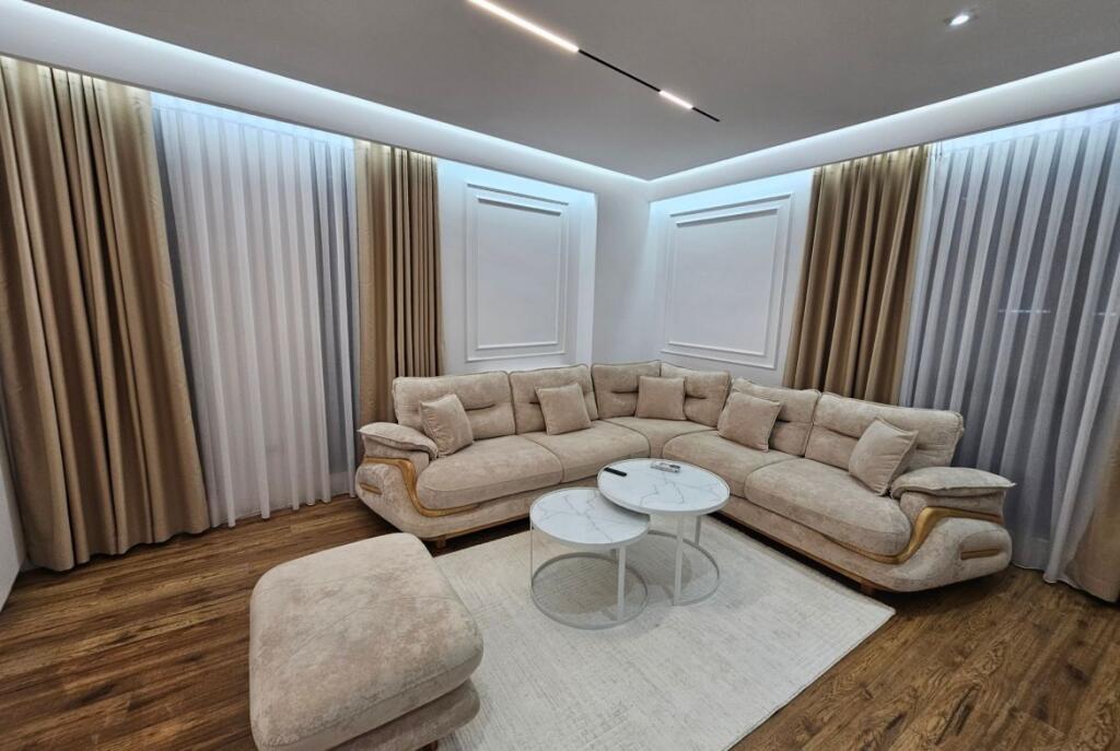 Al Nuovo Boulevard, Appartamento 2+1+Parcheggio in Affitto con Arredamento Moderno!