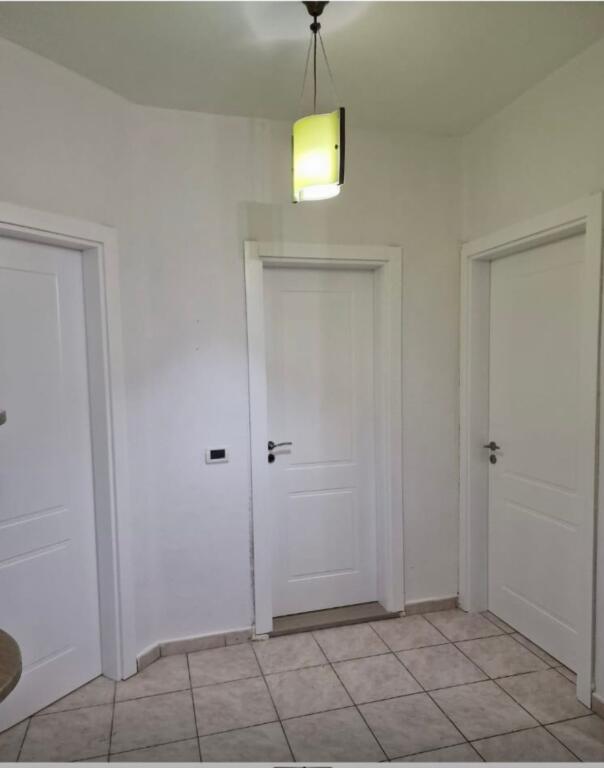 2+1,furnished at Garda,for residence or office,1000 euros