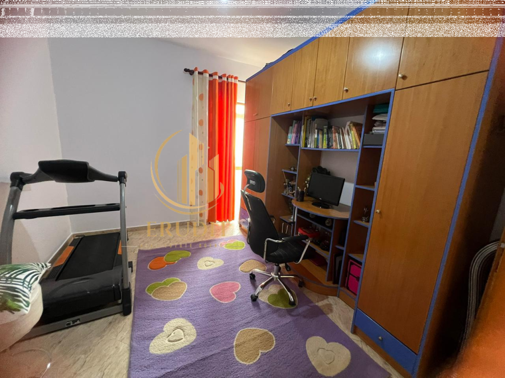 Shtëpi me Qira Fier