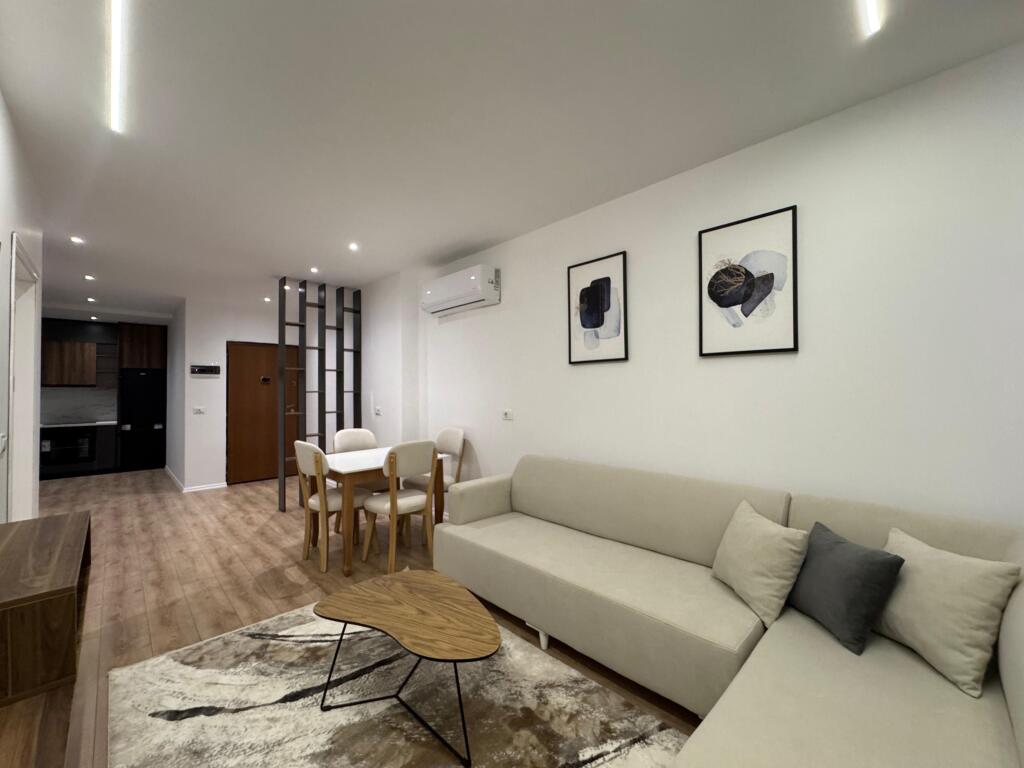 Apartament 1+1 per shitje te Rruga Fortuzi