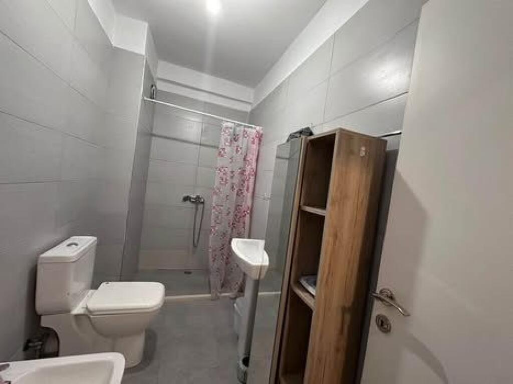 Jepet me qira 1+1 tek Golden Park