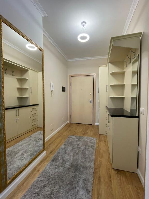 Jepet me qira apartament 2+1+2+parkim Tek Gramoz Pashko