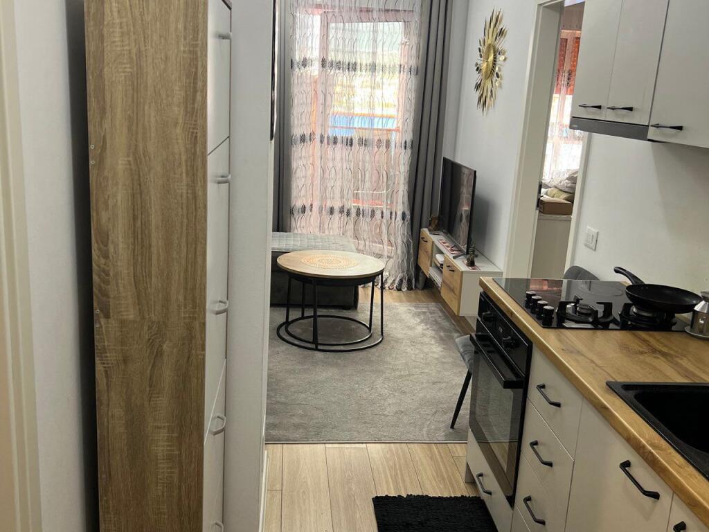 APARTAMENT ME QERA 1+1 ALI DEMI 400 EURO