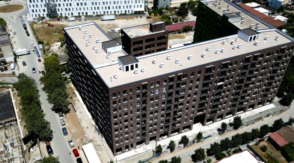 🏙️ Shitet Apartament 2+1 + 2 Tualete – Arb &amp; Trans, 5 Maji