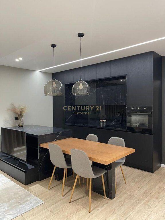 Apartament luksoz 2+1 me qira tek Galeria ETC