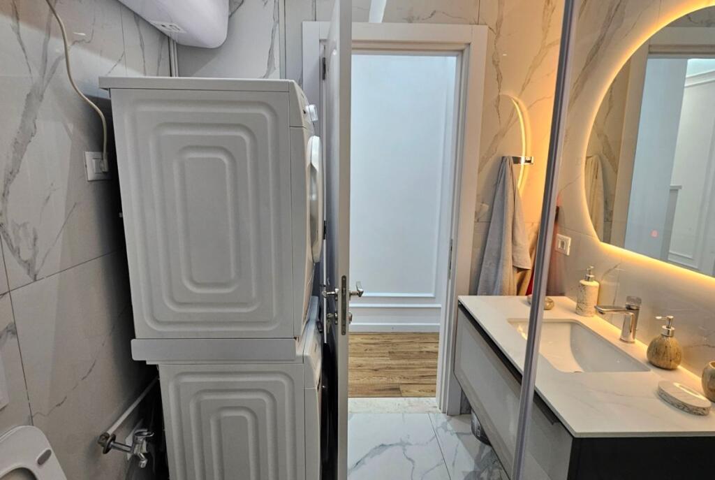 Al Nuovo Boulevard, Appartamento 2+1+Parcheggio in Affitto con Arredamento Moderno!