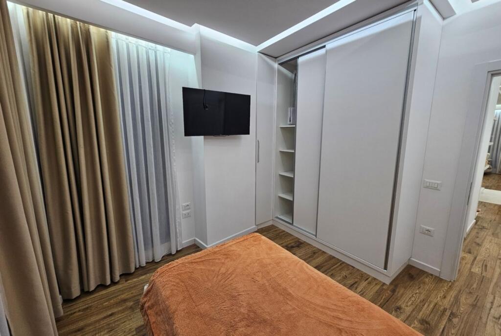 Al Nuovo Boulevard, Appartamento 2+1+Parcheggio in Affitto con Arredamento Moderno!