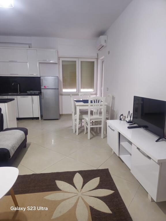 Jepet me qira 2+1+1 ASTIR TE BOHEM 450 mije leke