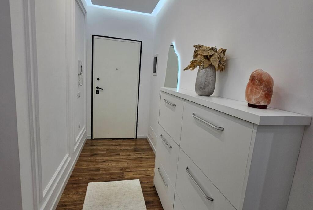 Al Nuovo Boulevard, Appartamento 2+1+Parcheggio in Affitto con Arredamento Moderno!