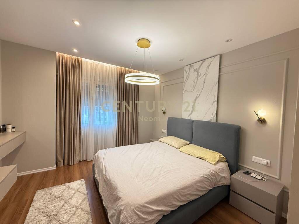 Apartment 2+1 for sale at Kodra e Diellit