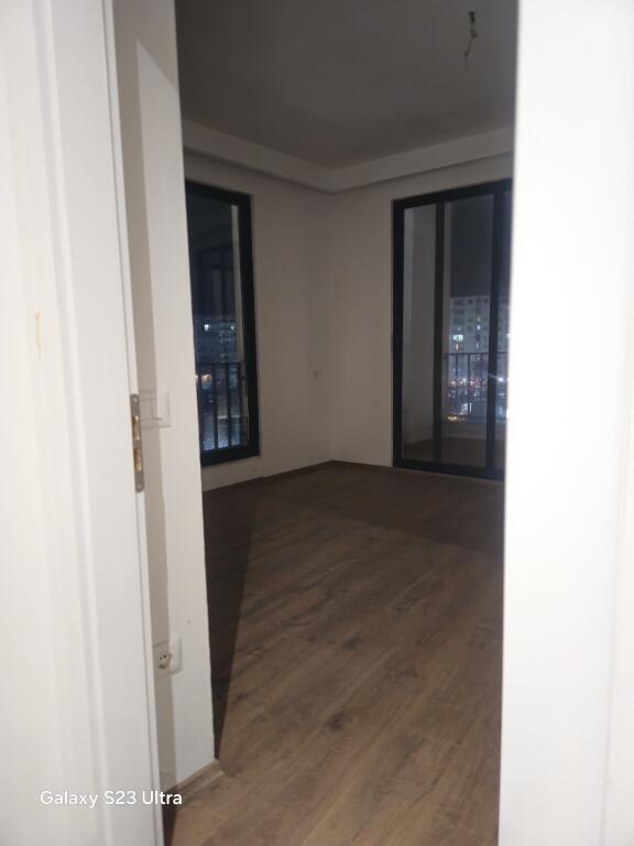 Jepet me qira 2+1 bosh Astir te Sorriso 40.000 leke