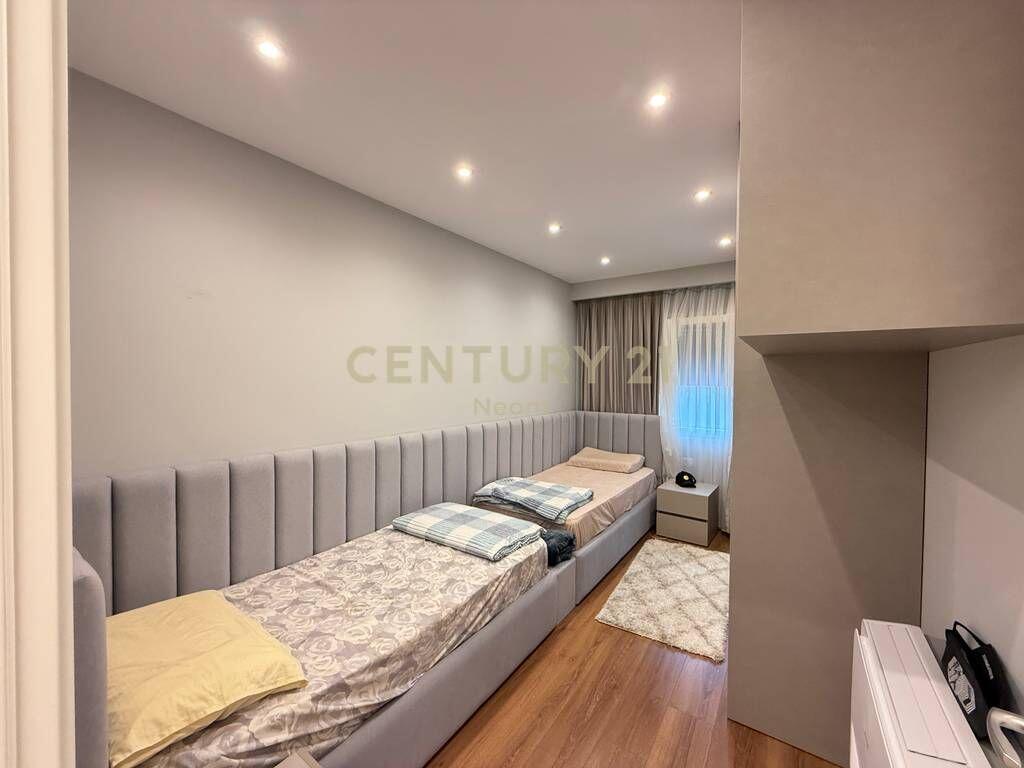 Apartment 2+1 for sale at Kodra e Diellit