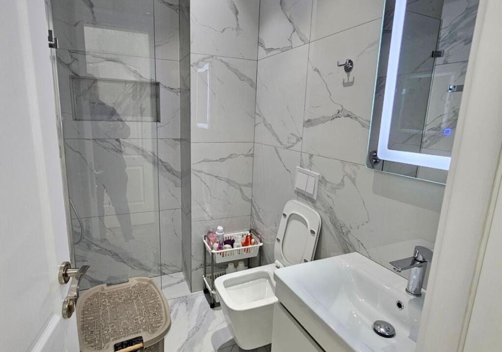 Al Nuovo Boulevard, Appartamento 2+1+Parcheggio in Affitto con Arredamento Moderno!