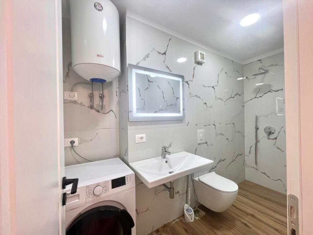 Shitet: 2+1 (64m2) 📍Don Bosko - Viva Market || 139,000 Euro - 100% i Ri, sapo Investuar