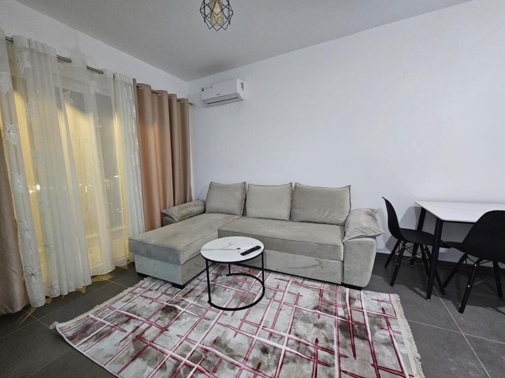 For rent 2+1 apartment + parking space in Univers City