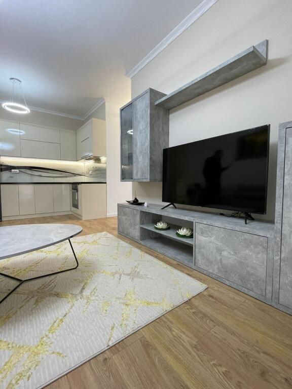 Jepet me qira apartament 2+1+2+parkim Tek Gramoz Pashko