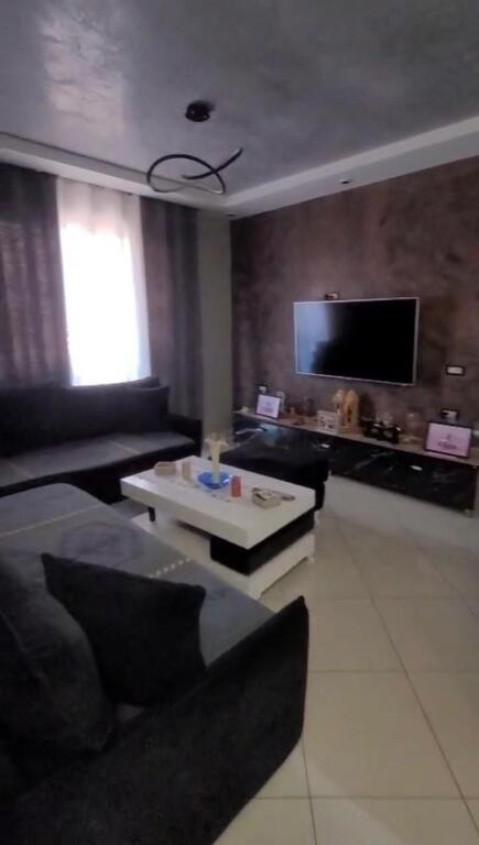 Super ap 3+1 at the botanical garden (bitraj complex)