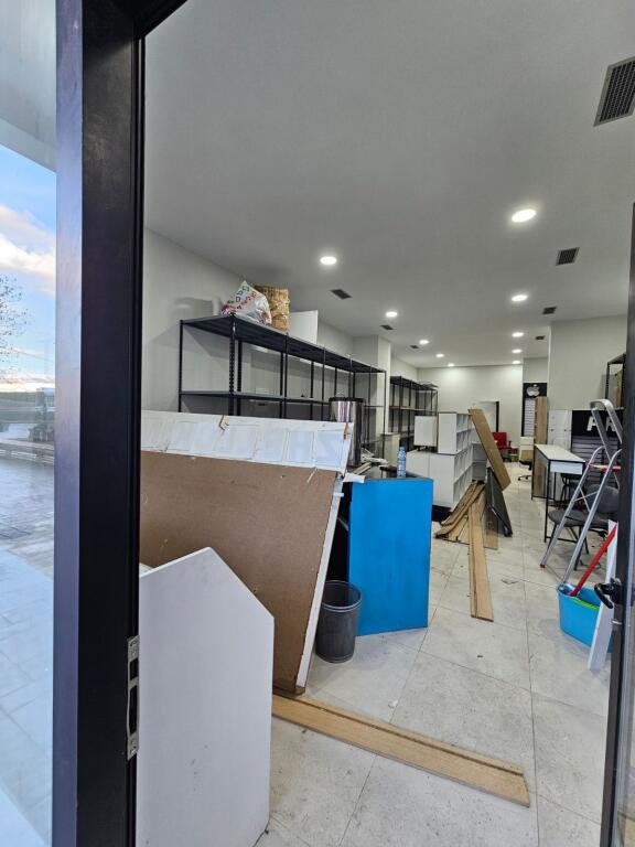 Dyqan me qira tek Blv Blu!