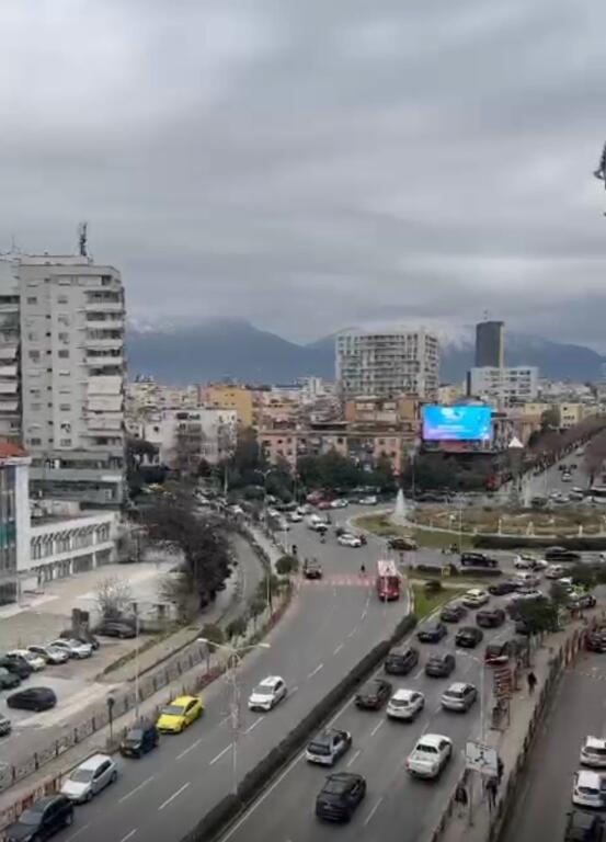 🏡 Jepet me Qera Apartament 1+1 – Zogu i Zi, Tiranë