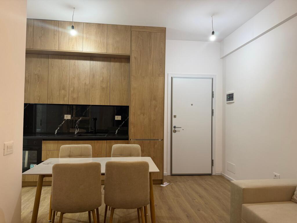 Shitet apartament 1+1 ne Rezidencen Oxa ,Fresk,🏷️80Mln Leke