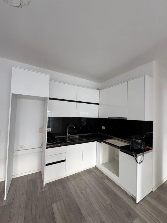 Apartament 2+1 me qira