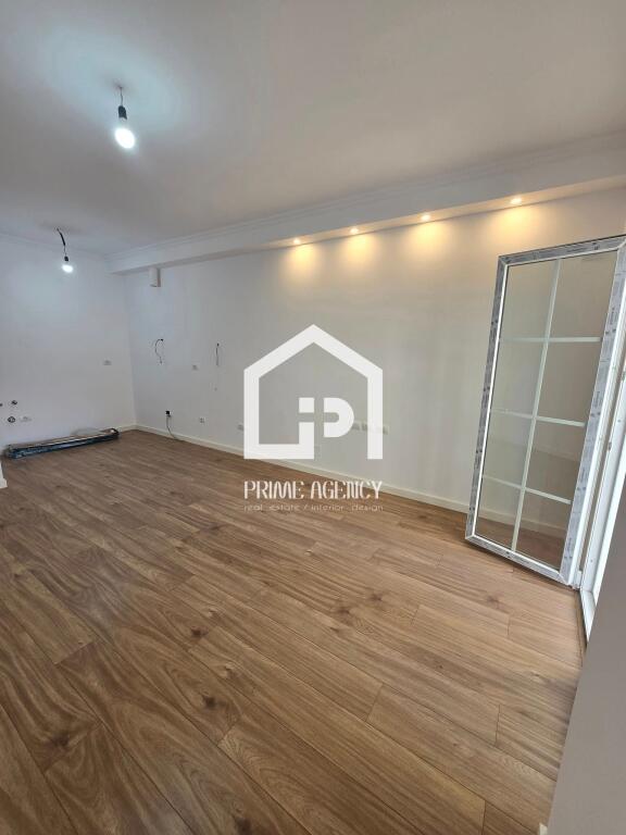 SHITET : Apartament 2+1/zona: RRUGA BOGDANET