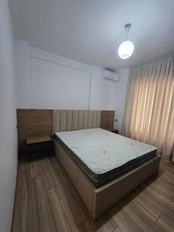 Apartament 2+1 me qira xhamia e Selites