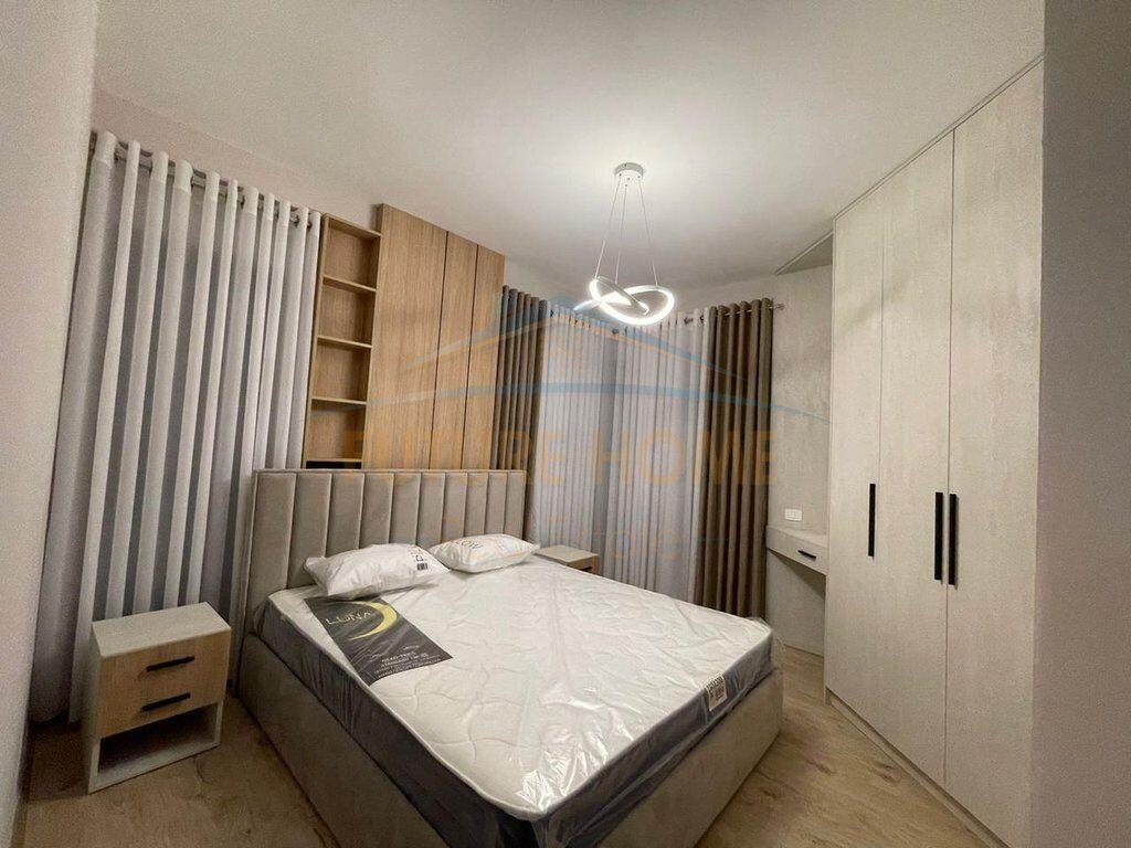 Qera, Apartament 2+1+2+2 Poste Parkimi, Qender