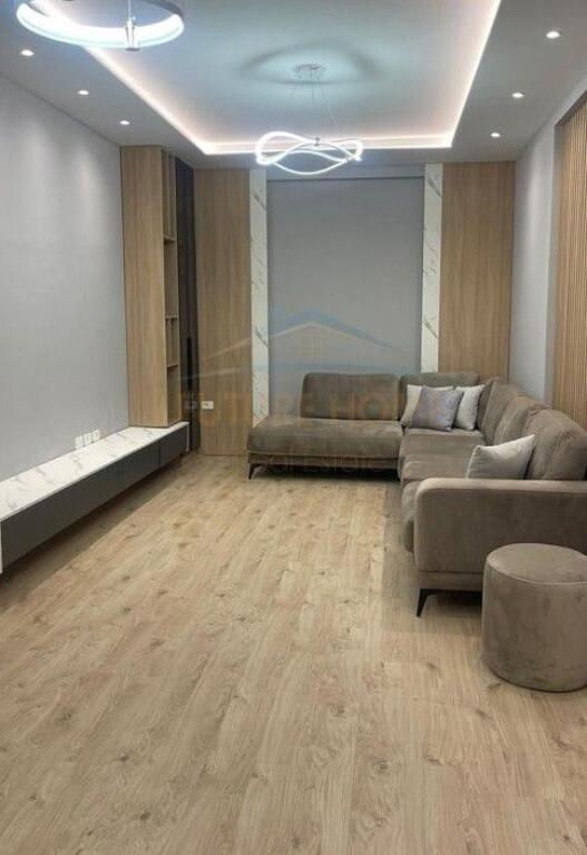 Qera, Apartament 2+1+2+2 Poste Parkimi, Qender!!