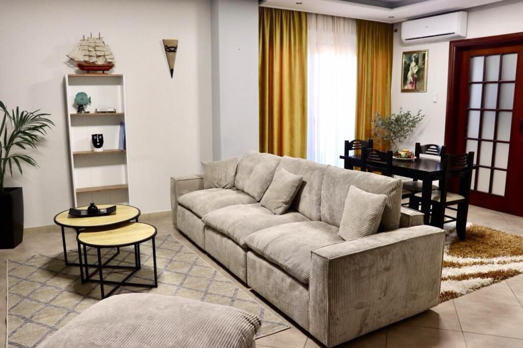 Apartment 3+1+2 for rent in Xhamllik
