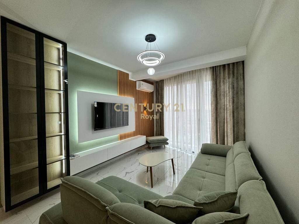 Appartamento 2+1 in Affitto in Via Mine Peza, nel Golden Tower Residence Tirana - 900€ | 93.7 m²