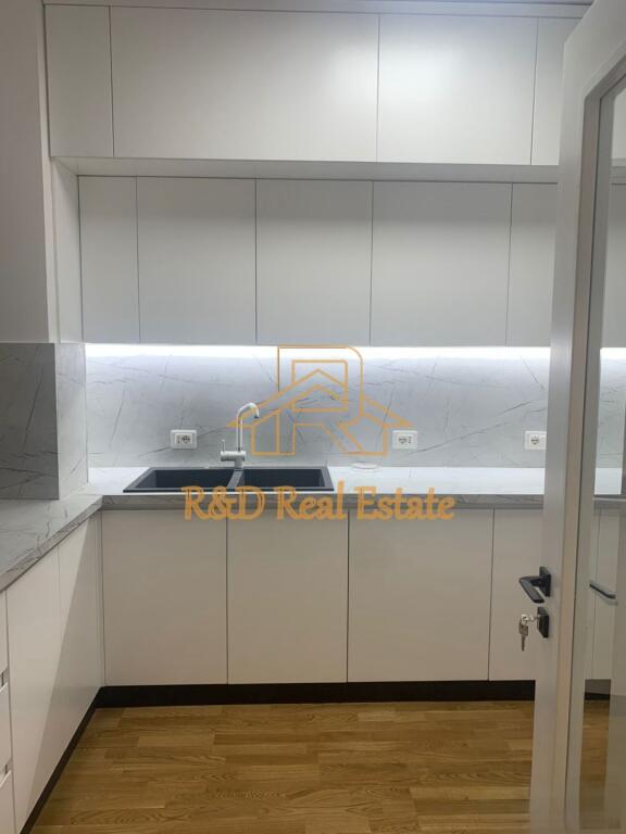 Exclusive Apartment For Rent, Former Block (Ismail Qemali St.)