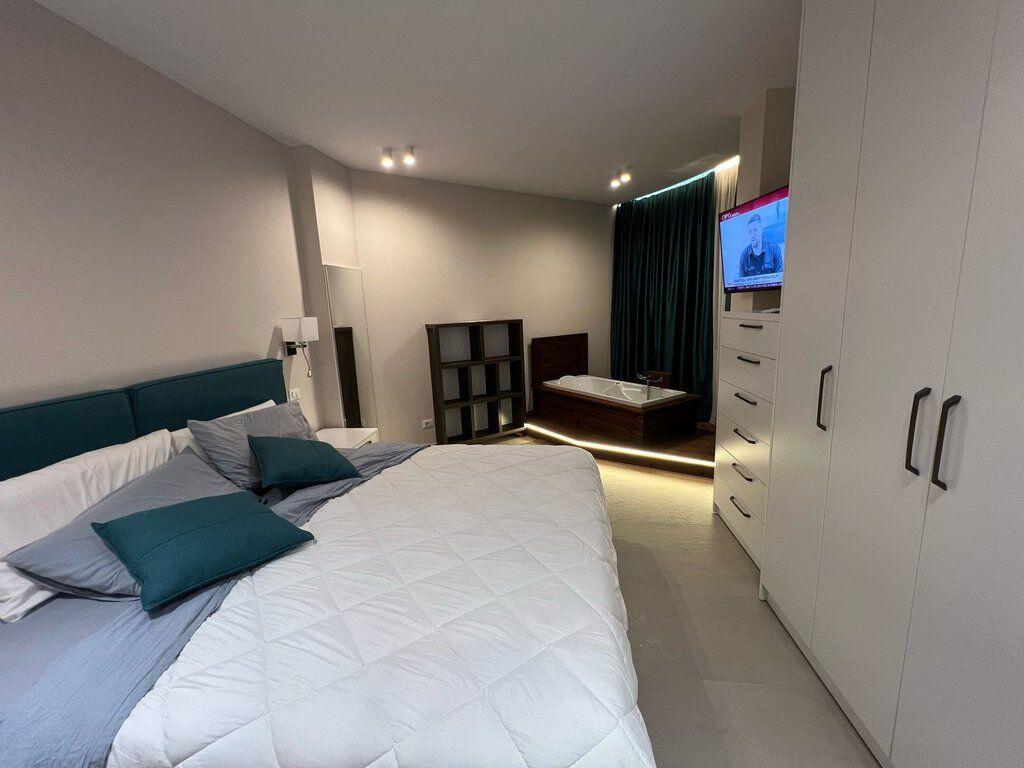 Luxurious 1+1 apartment for rent in the Municipality of Paris, near the Dinamo Complex