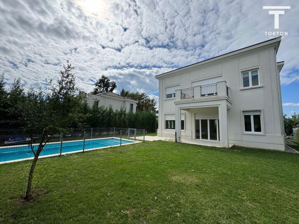 QIRA, VILE INDIVIDUALE, ROLLING HILLS, TIRANË