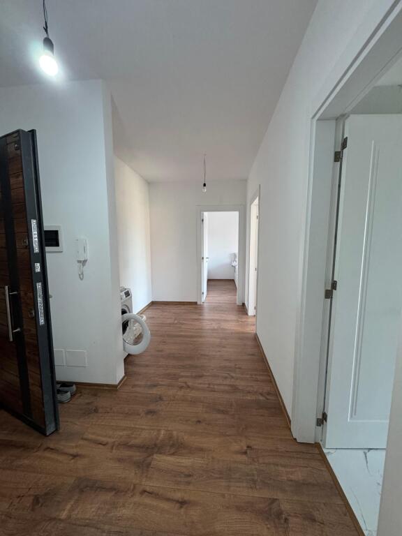 Shitet Apartament 2+1+2 Bulevardi i ri