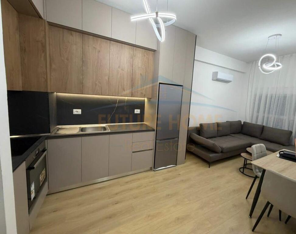 VENDESI APPARTAMENTO 1+1 COMPLESSO KADIU, ALI DEM