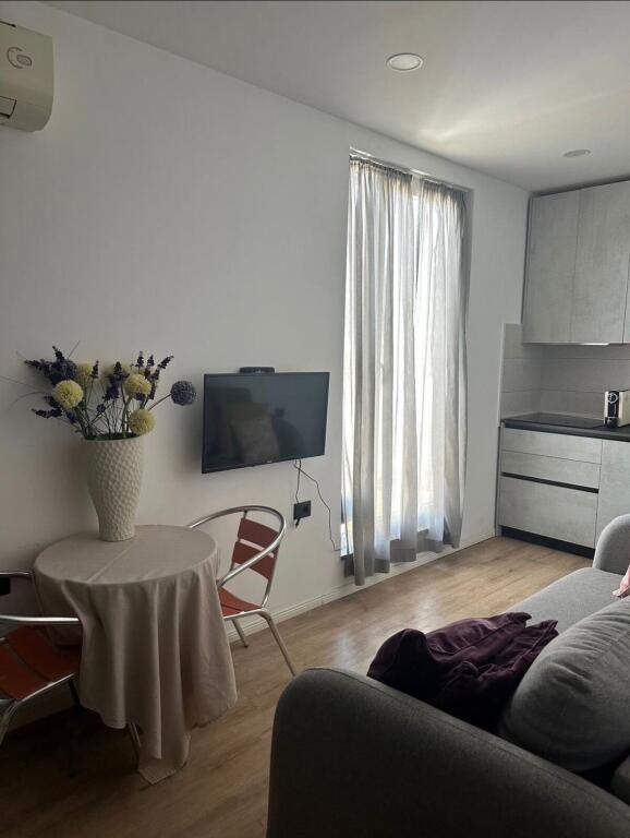 Qera apartament 1+1 ,Tek Tregu elektrik cmimi 45000 leke