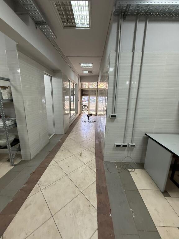 BUSINESS PREMISES FOR SALE 150 M2 CENTER 330,000 EURO