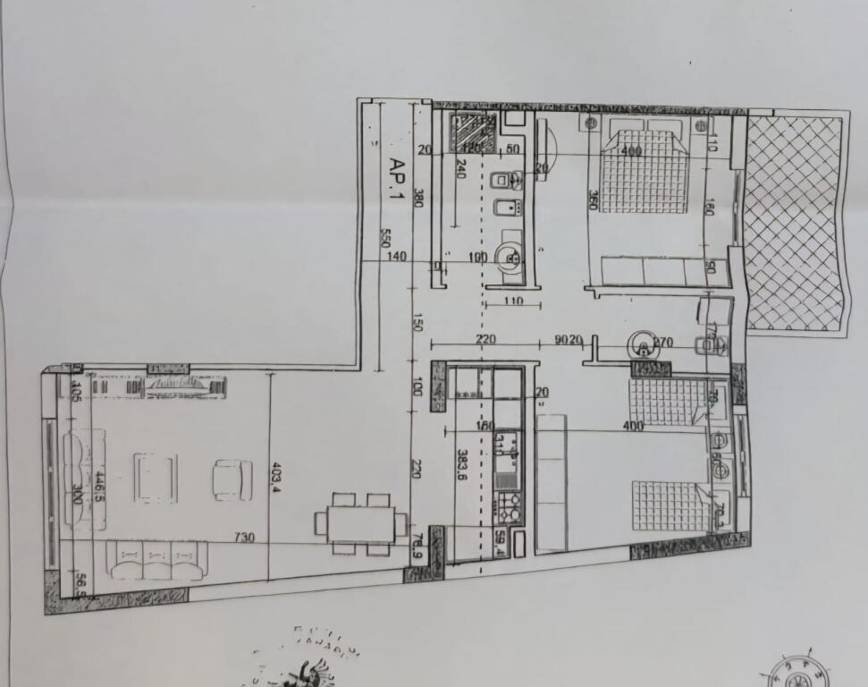  JEPET ME QIRA AMBJENT PER ZYRA NE QENDER TE TIRANES, RRUGA BARDHOK BIBA