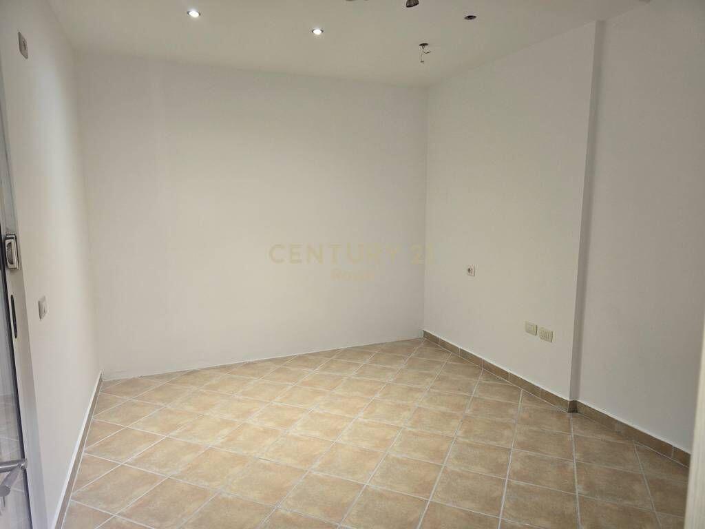 SHESIM APARTAMENT 2+1 TE KODRA E DIELLIT RRUGA XHON KENEDI