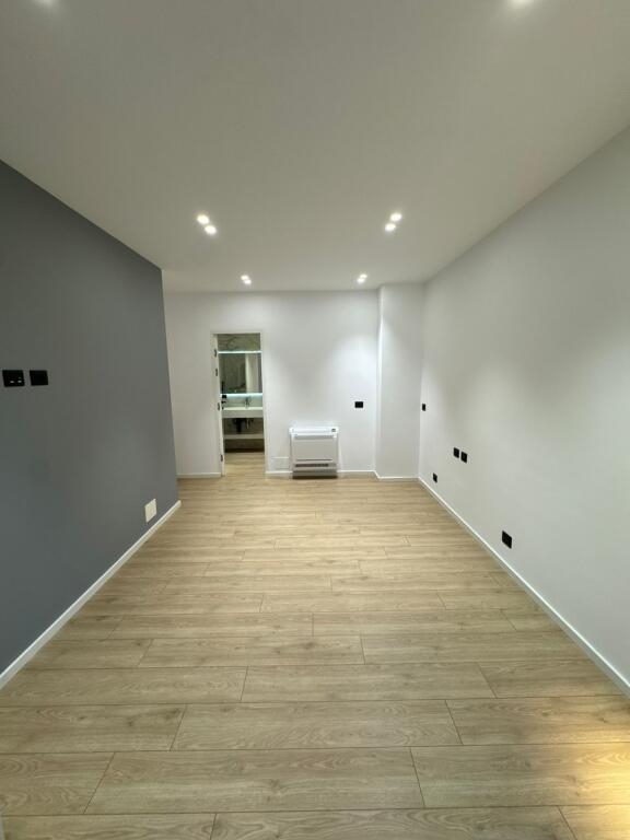 APARTAMENT LUKSOZ 2+1 ME QERA TEK ETC