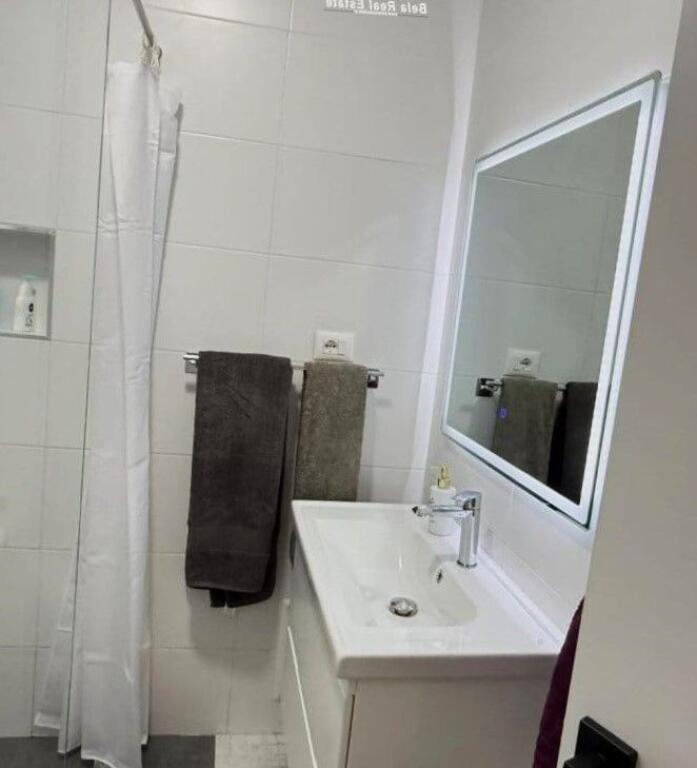 Garsoniere Me Qera Ne Fresk (ID BG154) Tirane