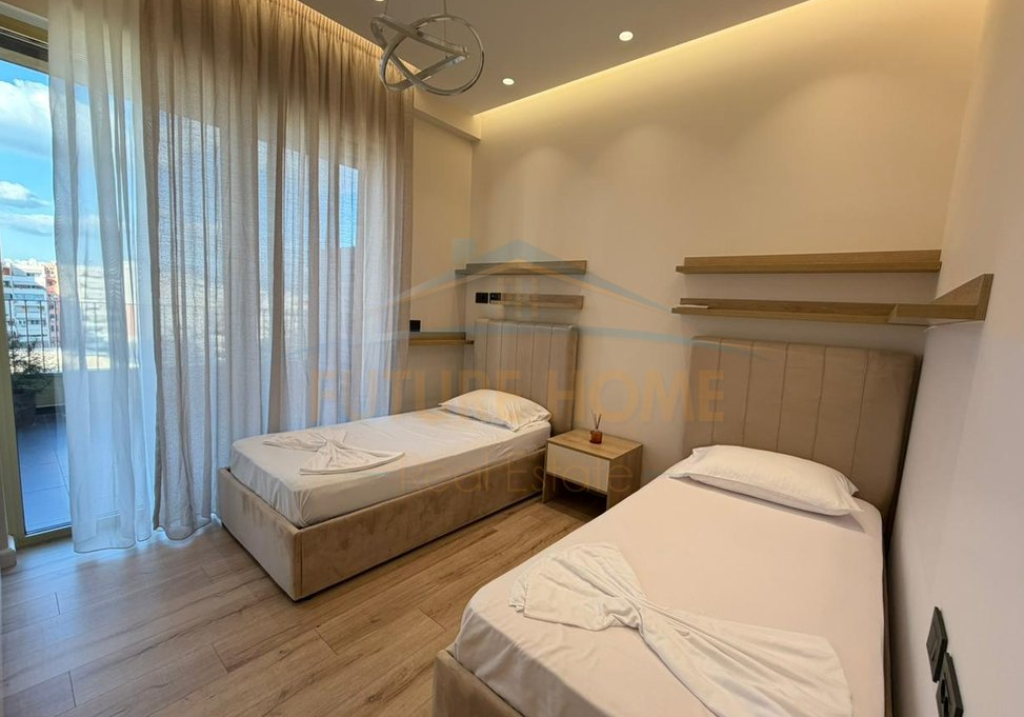 Rent, Apartment 2+1+Parking Space near the stadium, Air Albania, Tirana.