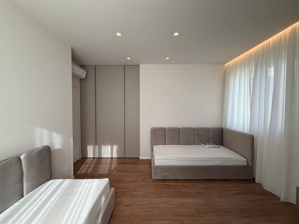 Apartment 2+1+Parking for rent at Green Valley near the Dry Lake.