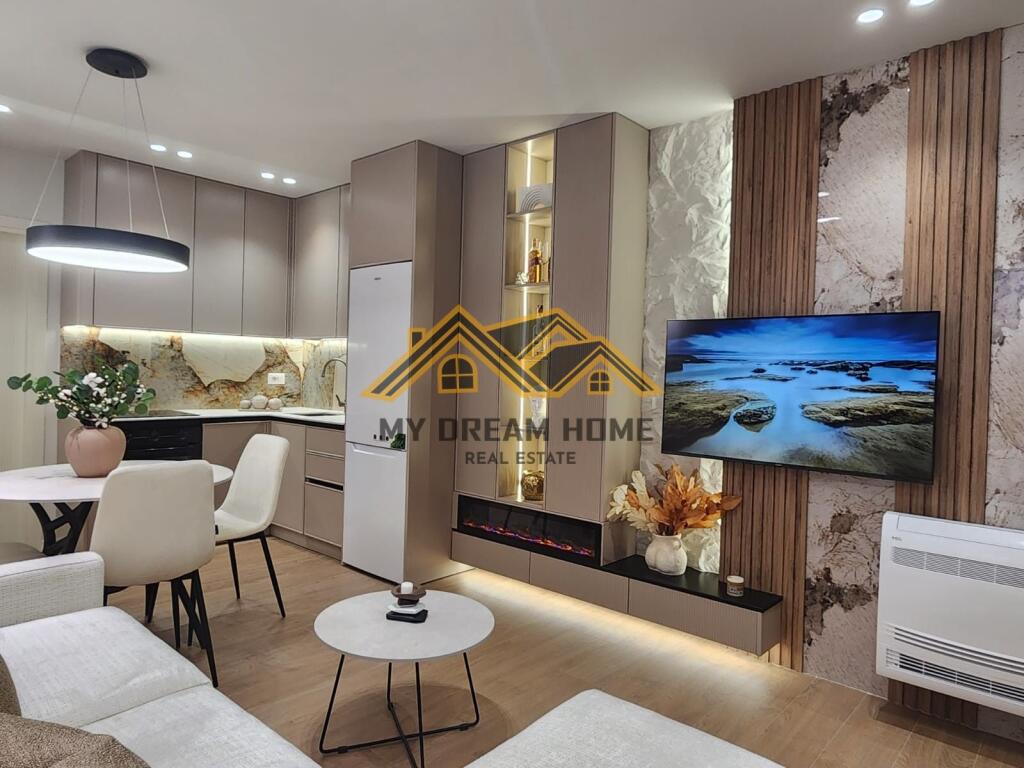 FOR SALE A SUPER 2+1 APARTMENT IN PLAZH ILIRIA DURRES